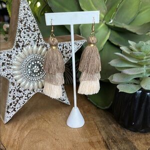 Elegant Tiered Tassel Earrings - Tan and Champagne Cream with Gold Hooks 🪝